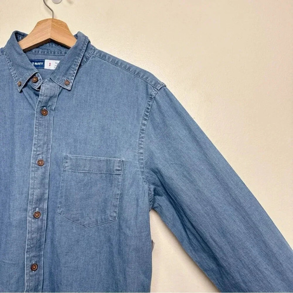Old Navy Mens Small Chambray Everyday Button Shirt - Picture 6 of 13